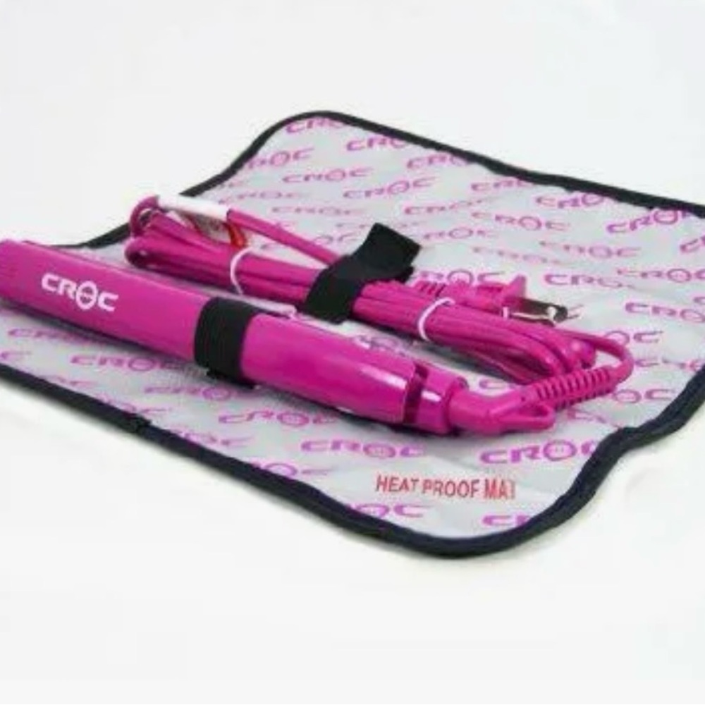 Baby Croc Fuchsia Hair Straightener with Heat Proof Mat